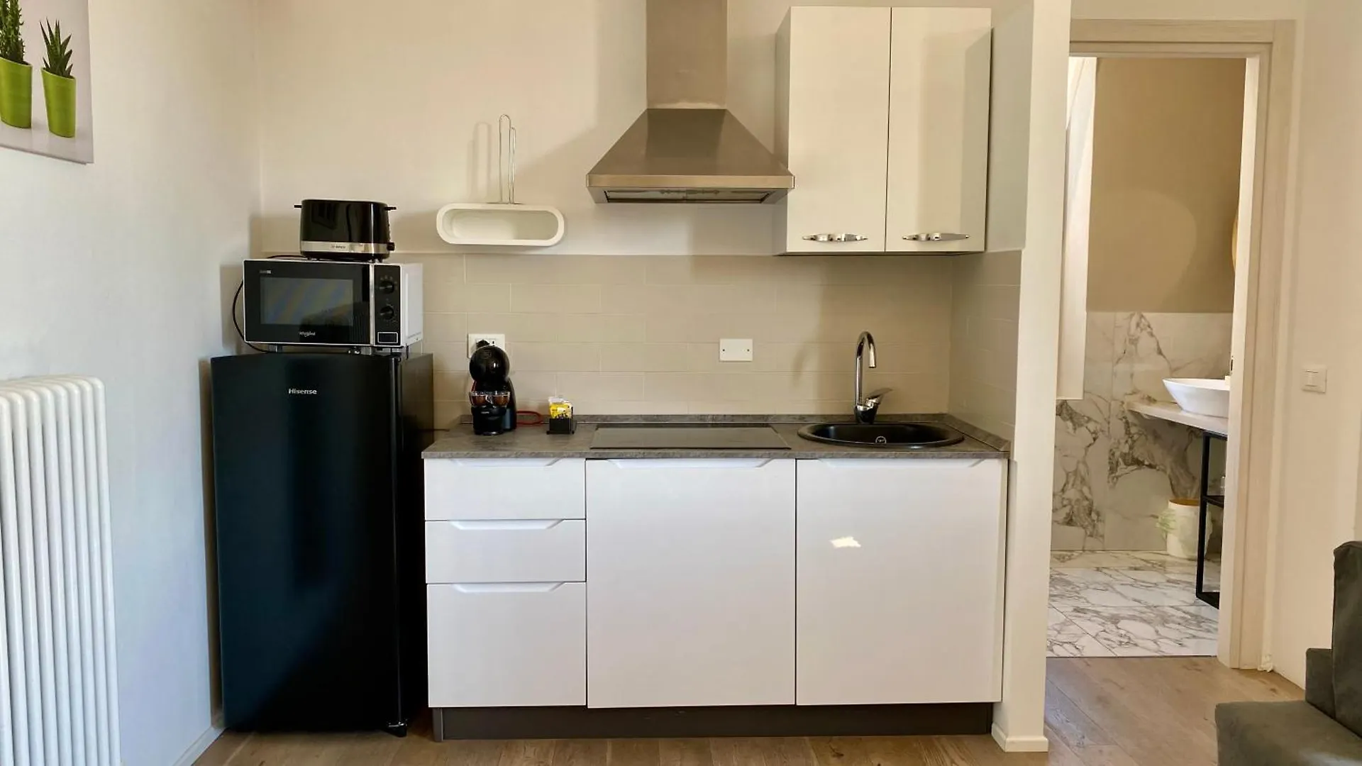 Suite649 Nuova 5 Modena Olaszország